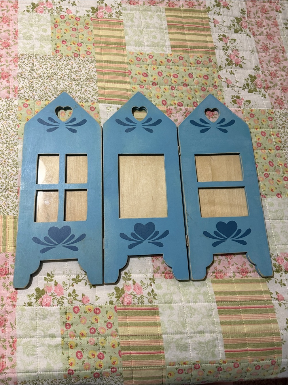 Vintage Heart Blue Decorative Wooden Triptych Frame